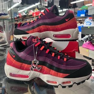 Nike Air Max 95 Utility Villain Red Size 10